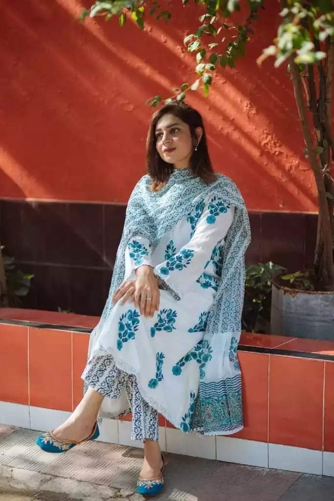 Unstitch Three Piece-P0239
