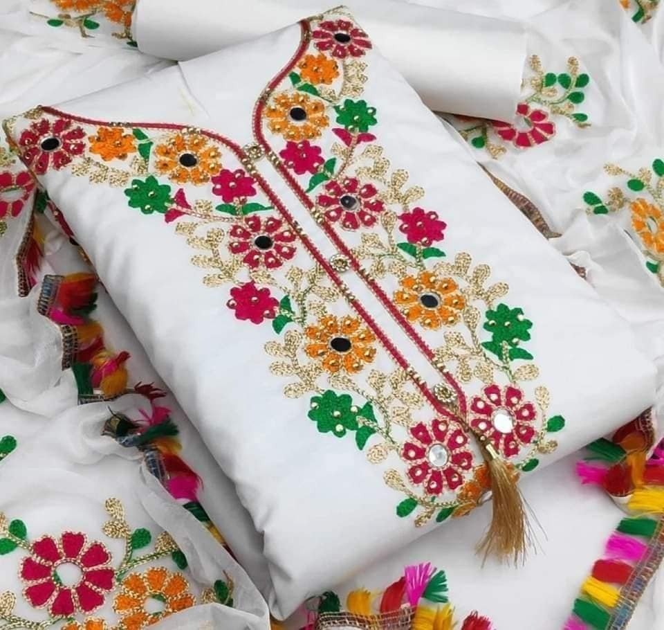 কাশ্মীরী আড়ি এম্ব্রডারী থ্রি-পিচ।-P0328